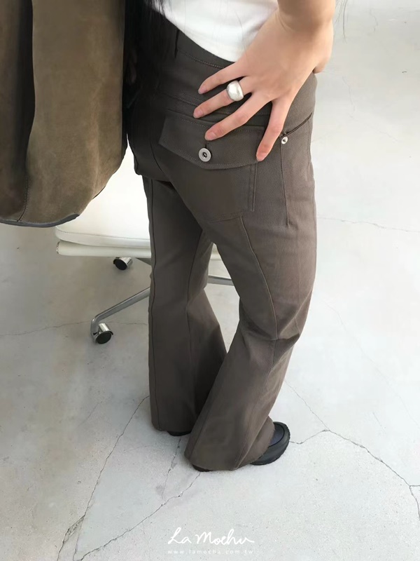後口袋彈性喇叭褲